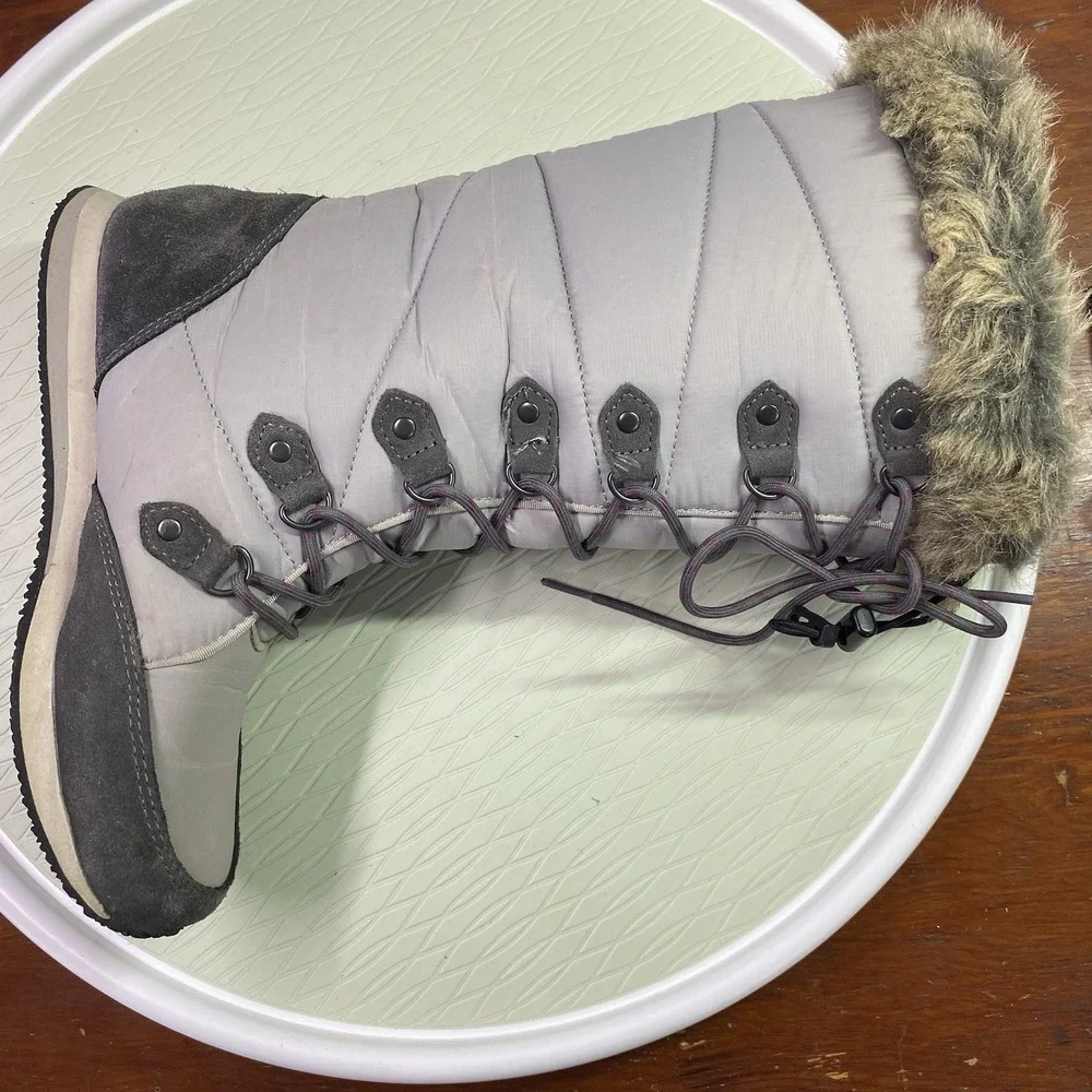 L L Bean Carrabassett Snow Boots Tall Women Sz‎ 6M Gray Fur Top